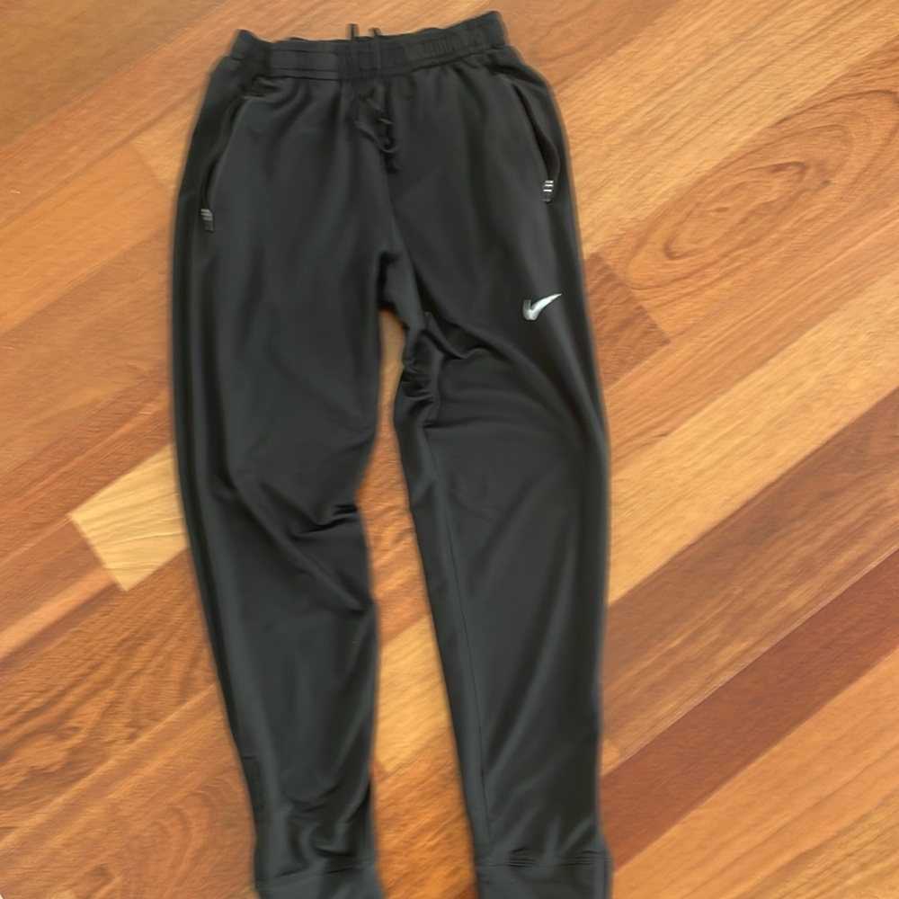 NIKE men’s S black jogger